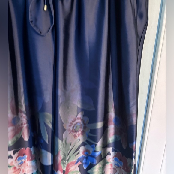 Ralph Lauren wide leg pants. - Picture 5 of 9